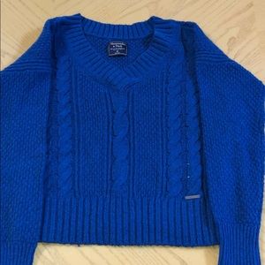 NWOT blue knit sweater